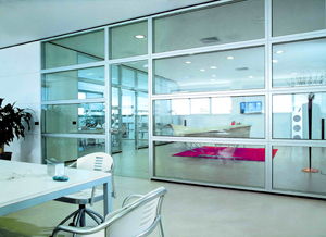 深圳辦公家具采購指南 如何挑選優(yōu)質(zhì)的實(shí)木、板式、屏風(fēng)辦公桌及儀器儀表公司